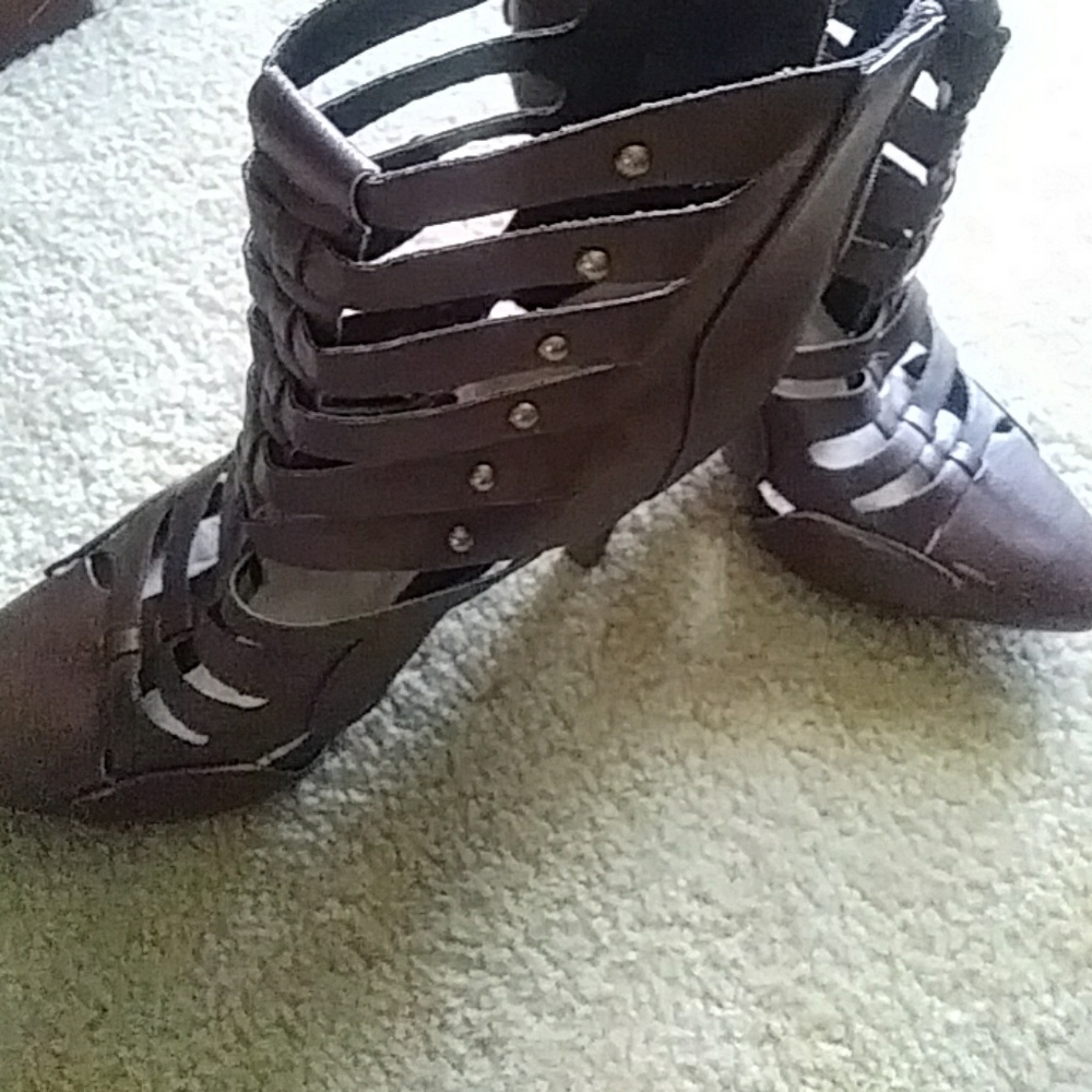 Brown heeled shoes